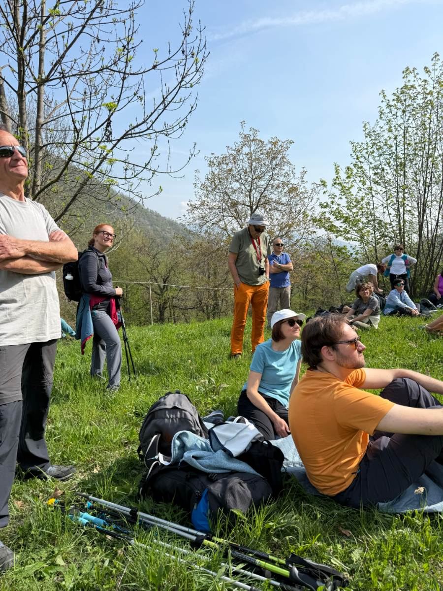 Gallery: la-cura-nello-sguardo-e-cattedre-della-salute-una-domenica-tra-cammino-e-consapevolezza-a-moiola - 54