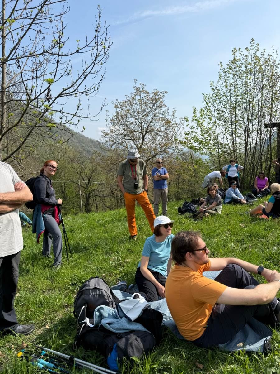 Gallery: la-cura-nello-sguardo-e-cattedre-della-salute-una-domenica-tra-cammino-e-consapevolezza-a-moiola - 55