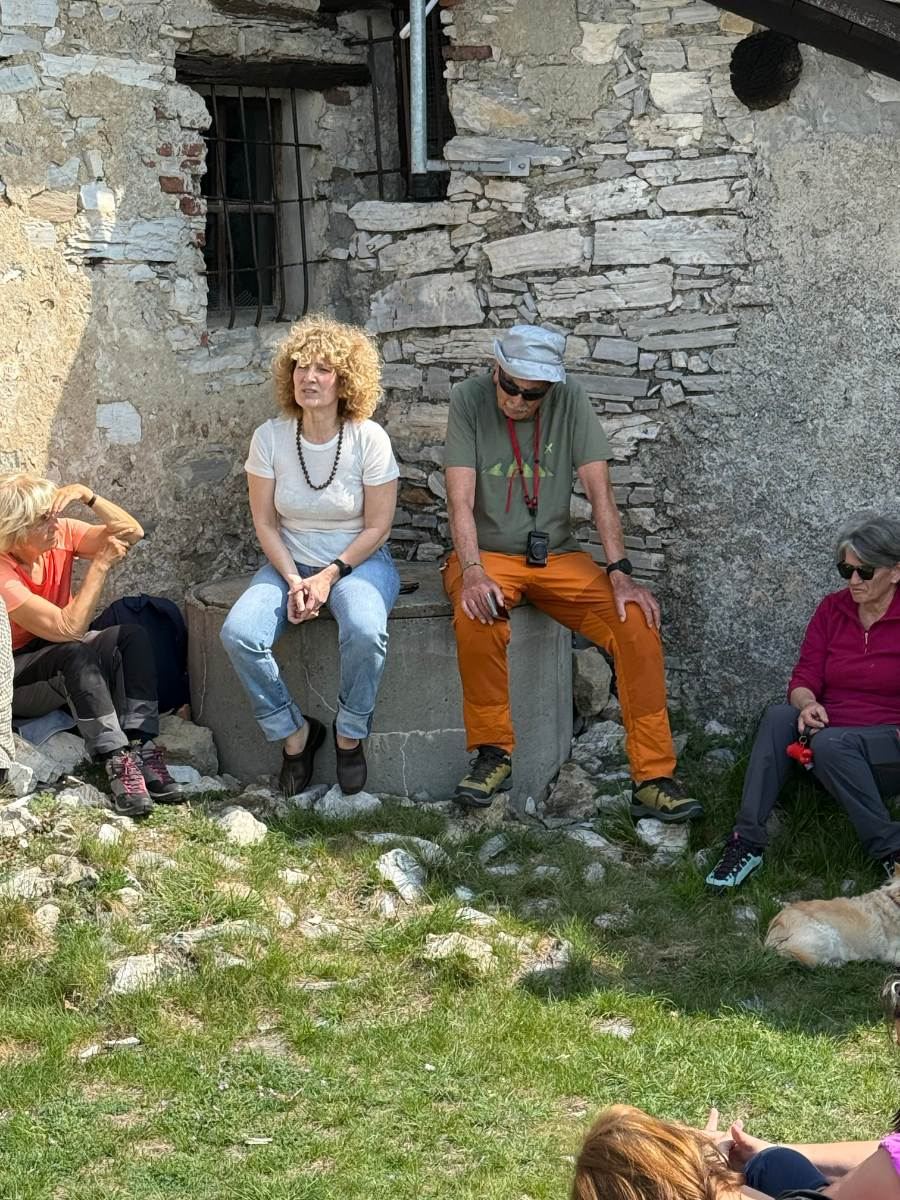 Gallery: la-cura-nello-sguardo-e-cattedre-della-salute-una-domenica-tra-cammino-e-consapevolezza-a-moiola - 70