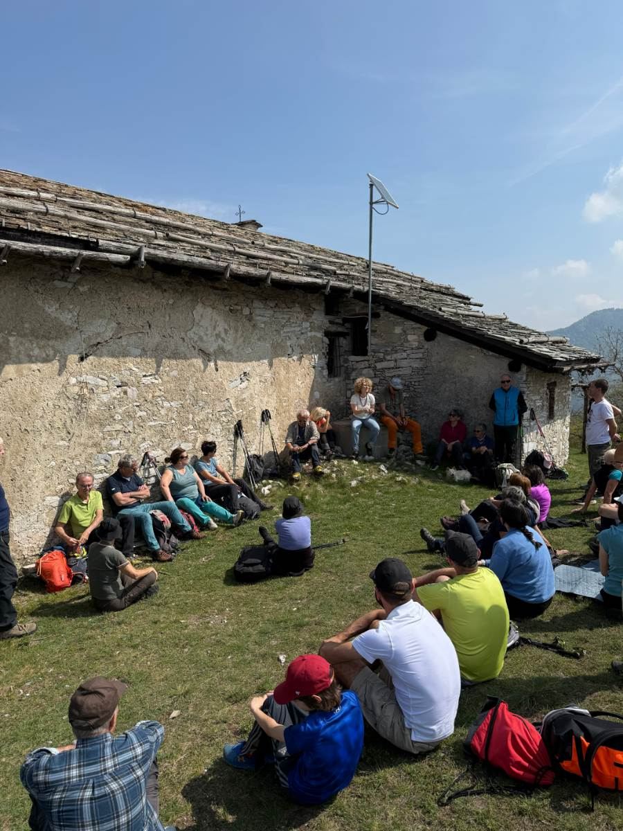 Gallery: la-cura-nello-sguardo-e-cattedre-della-salute-una-domenica-tra-cammino-e-consapevolezza-a-moiola - 80